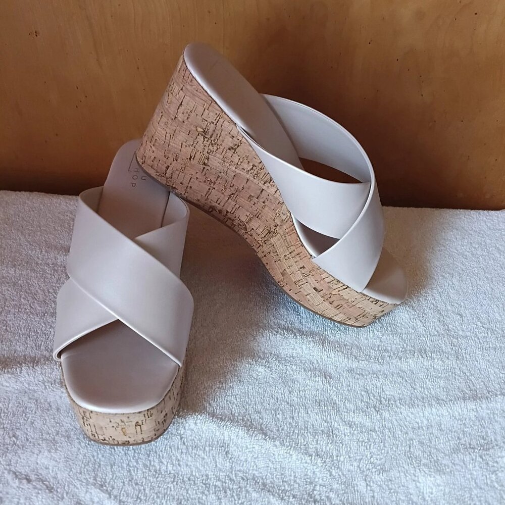 Shu Shop Ludovica Wedge Sandals Women’s Size 10 Metallic Beige Cork Platform NIB